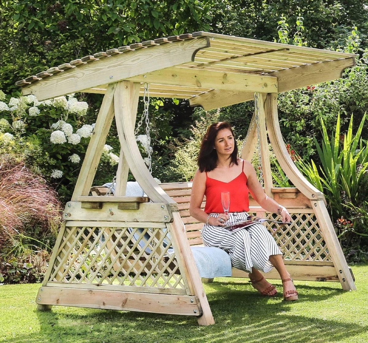 Outdoor Swing Table With Swings For Seats Garden Swing Seats Egg